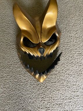 Gold Decorative Men's Face Mask - Statement Costume Accessory